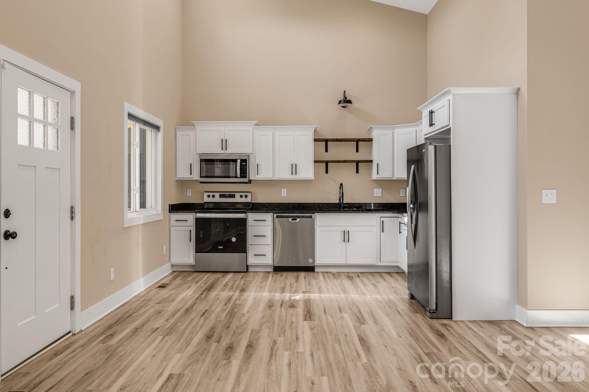 207 Hanover Street Property Photo 10