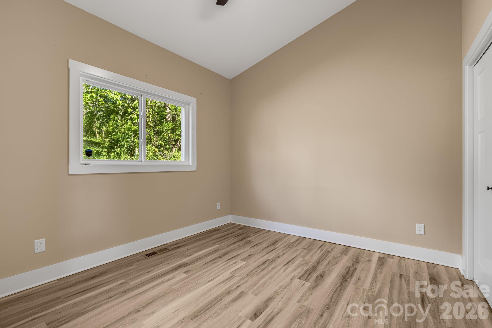 207 Hanover Street Property Photo 18