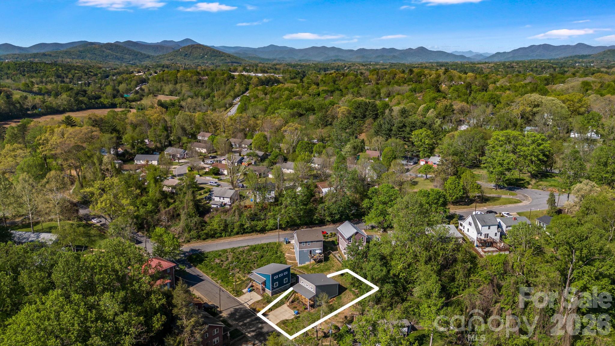 207 Hanover Street Property Photo 26