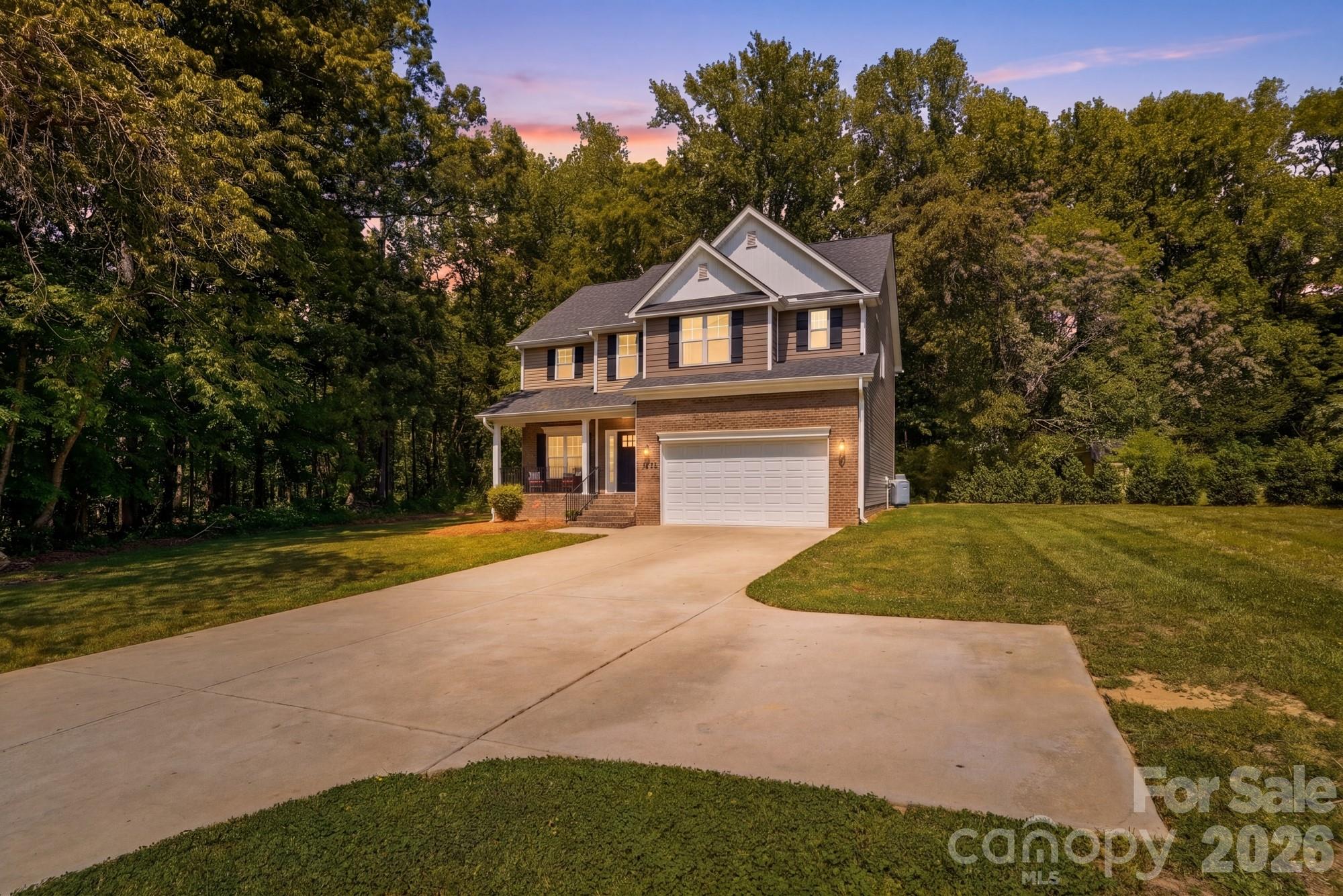 2910 Plum Thicket Court Property Photo 2
