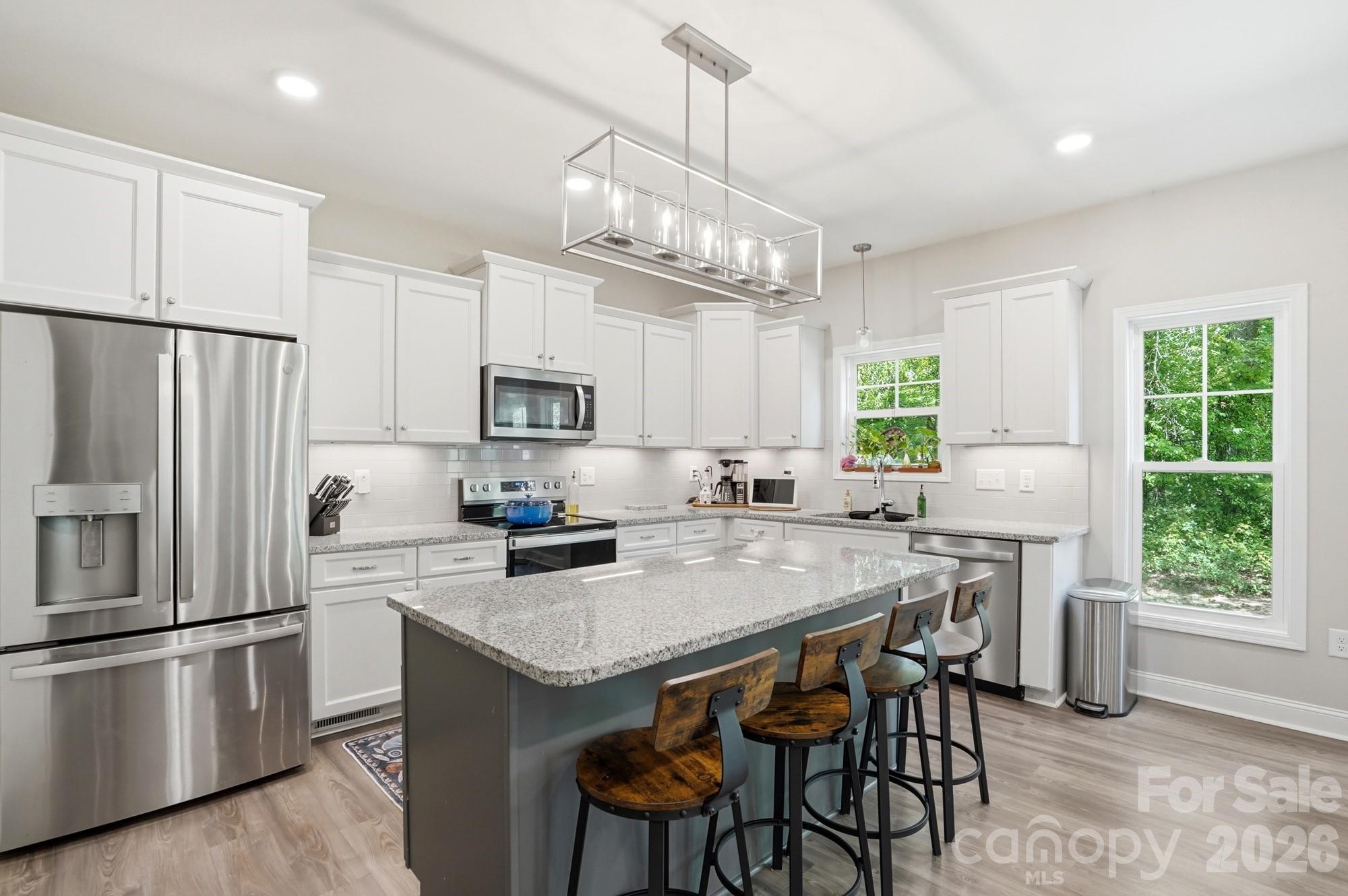 2910 Plum Thicket Court Property Photo 3