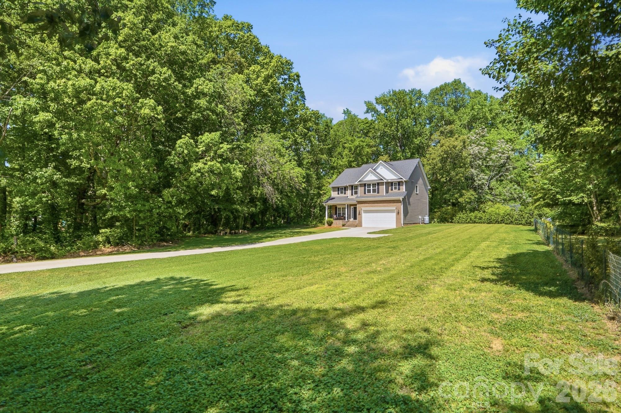 2910 Plum Thicket Court Property Photo 6