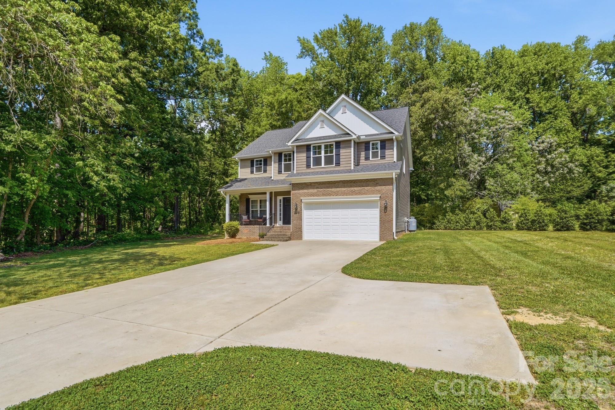 2910 Plum Thicket Court Property Photo 8