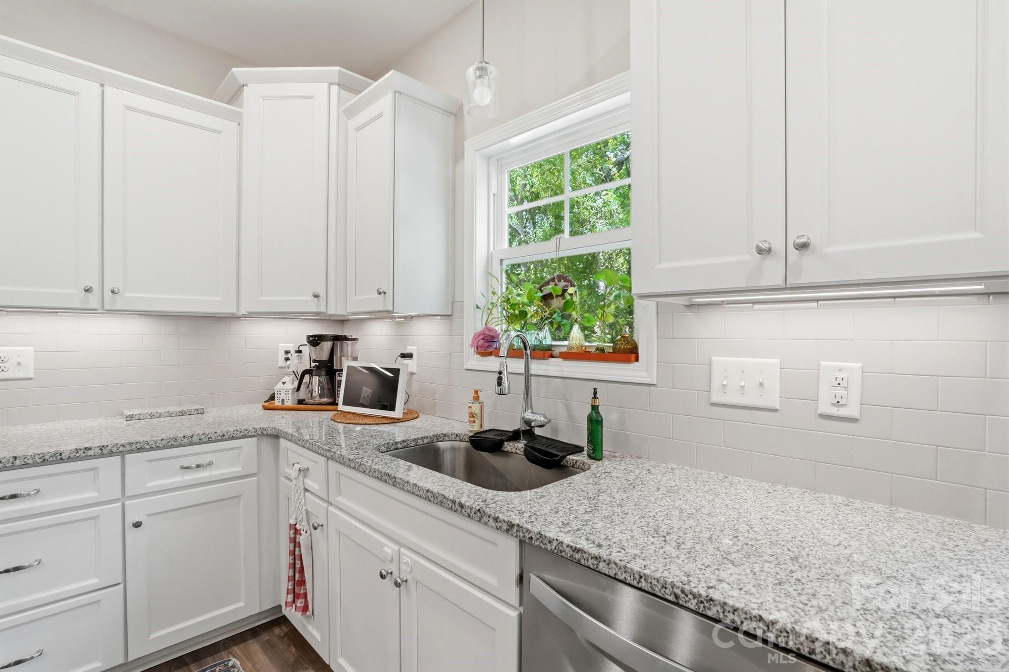 2910 Plum Thicket Court Property Photo 16