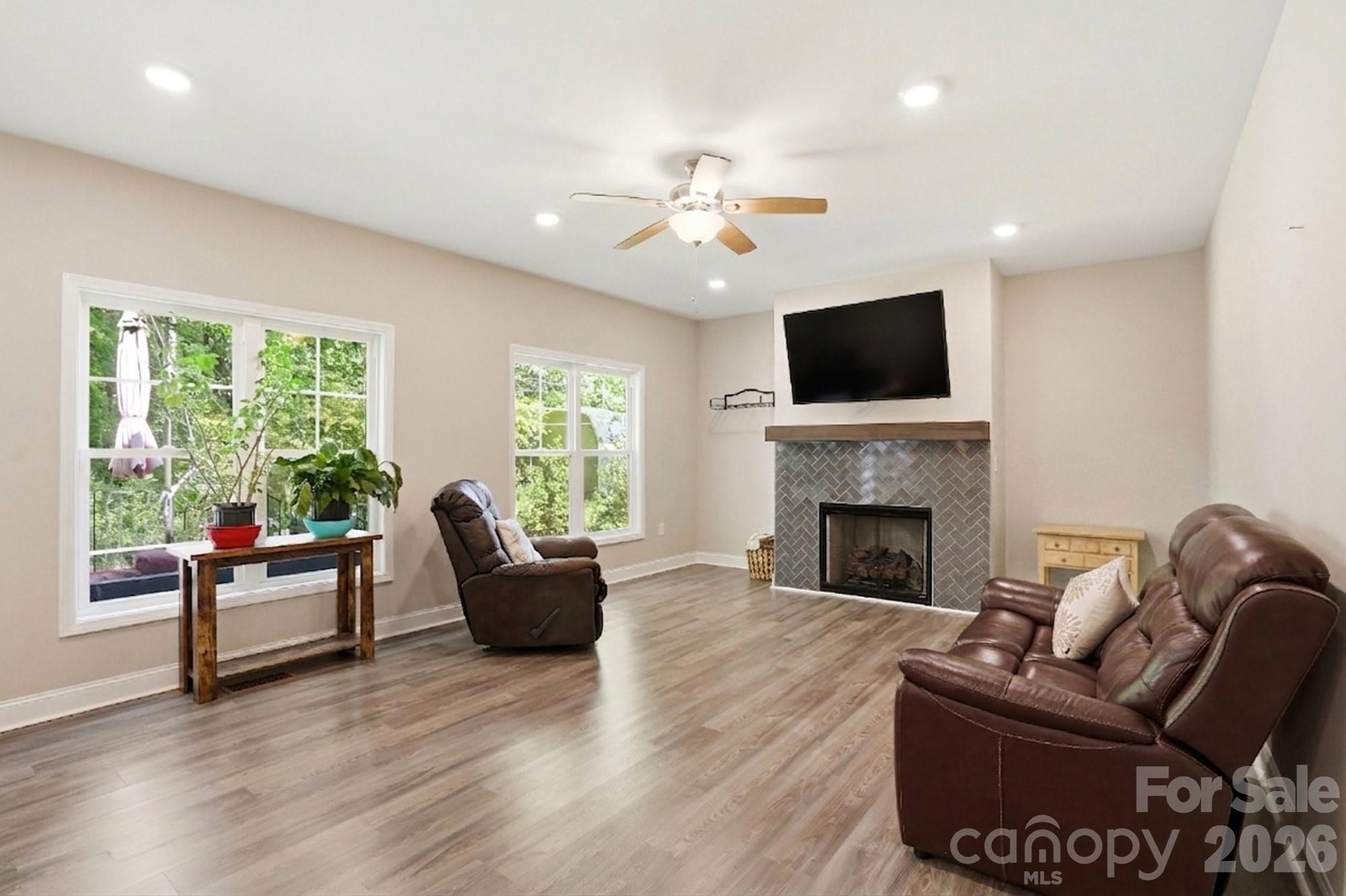 2910 Plum Thicket Court Property Photo 17
