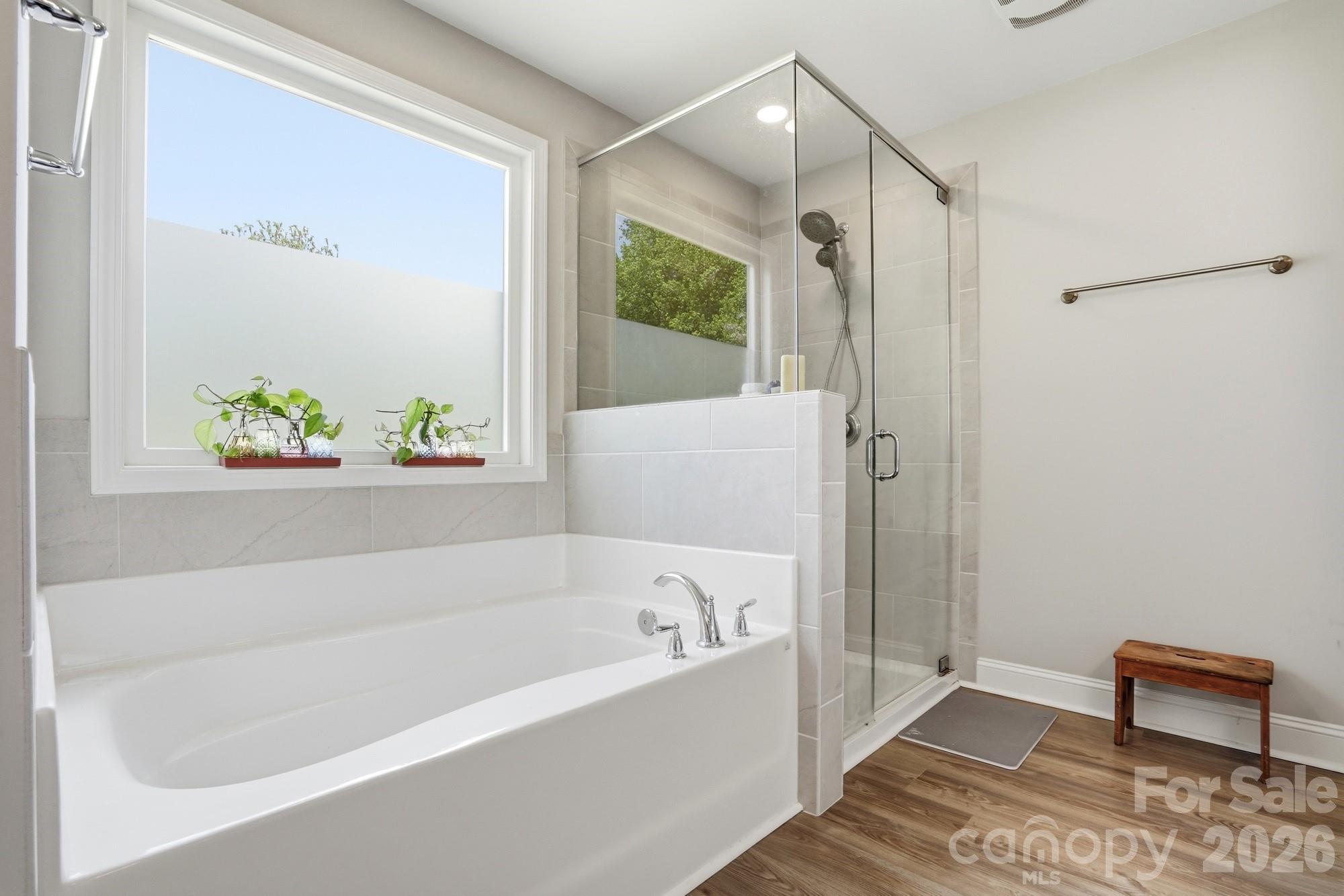 2910 Plum Thicket Court Property Photo 25