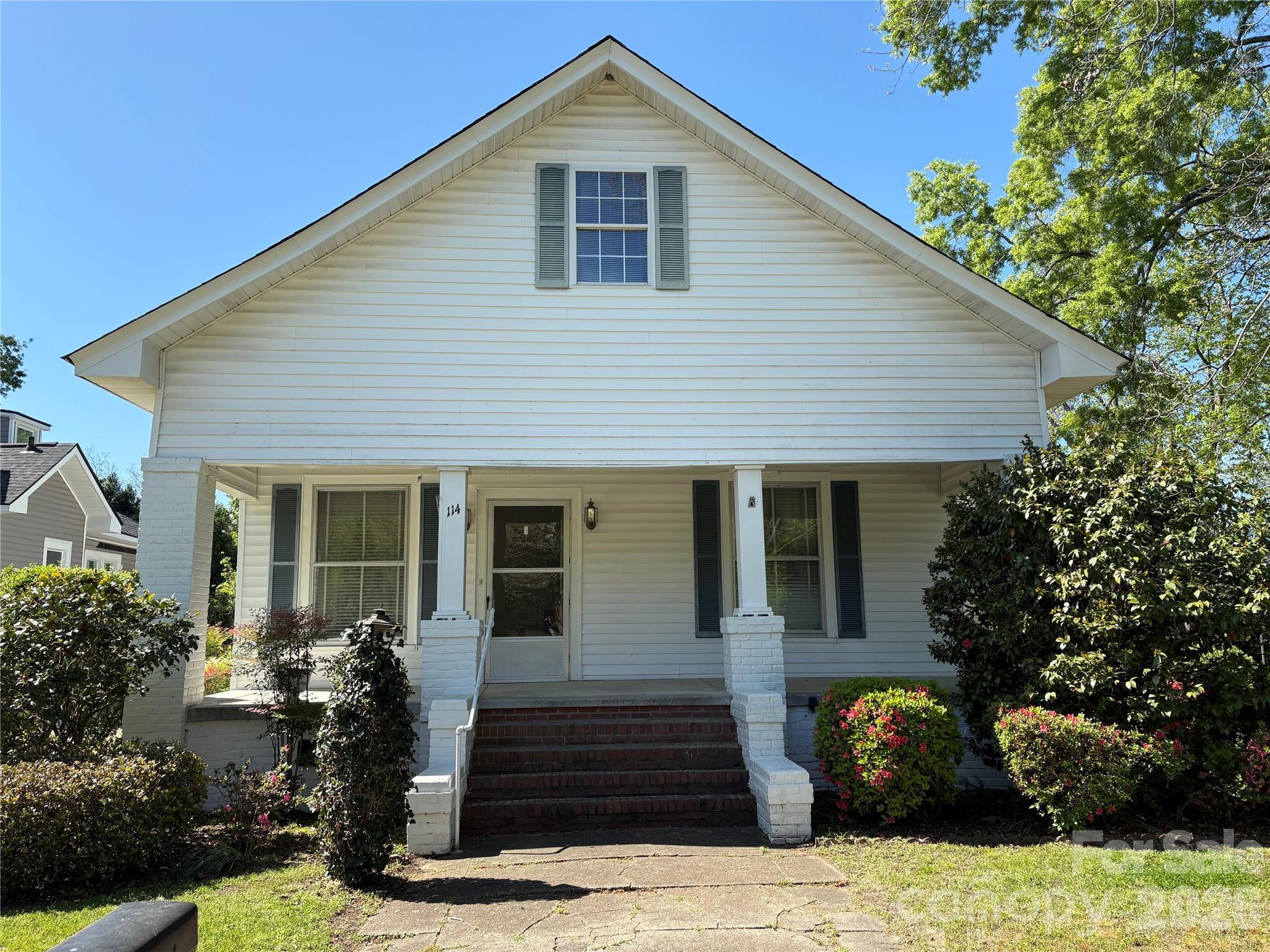 114 Hampton Street Property Photo 2