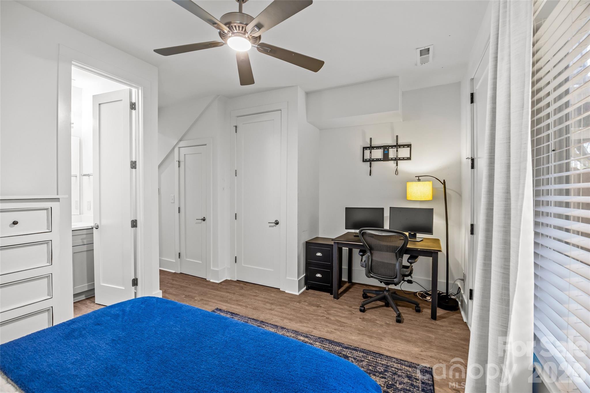2631 Archdale Drive Property Photo 10