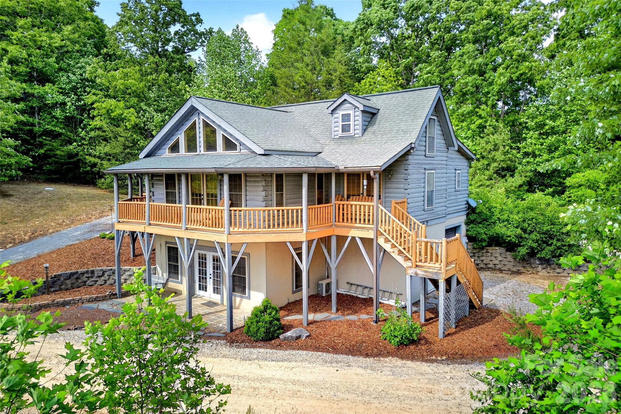 71 Browns Crossing Drive Property Photo 3