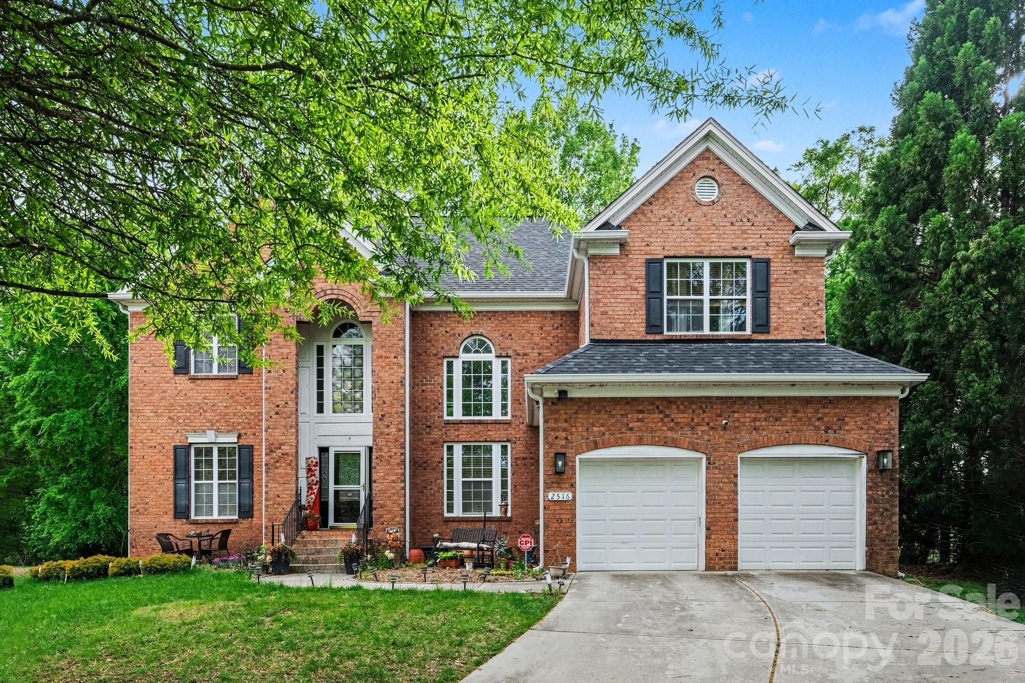 2516 River Oaks Drive Property Photo 3