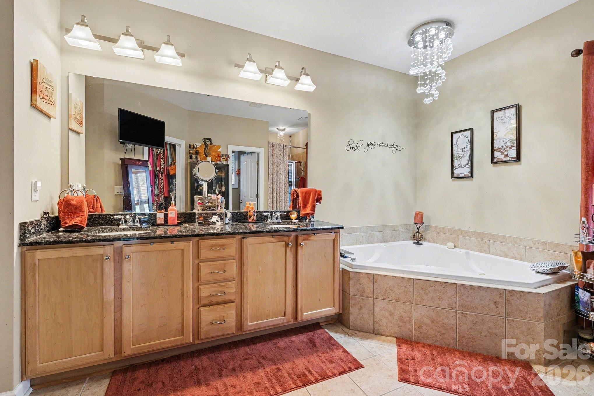 2516 River Oaks Drive Property Photo 33