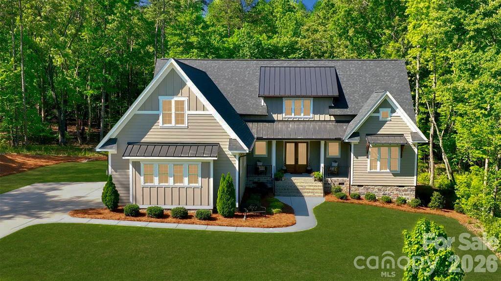 859 Irish Creek Drive Property Photo 2