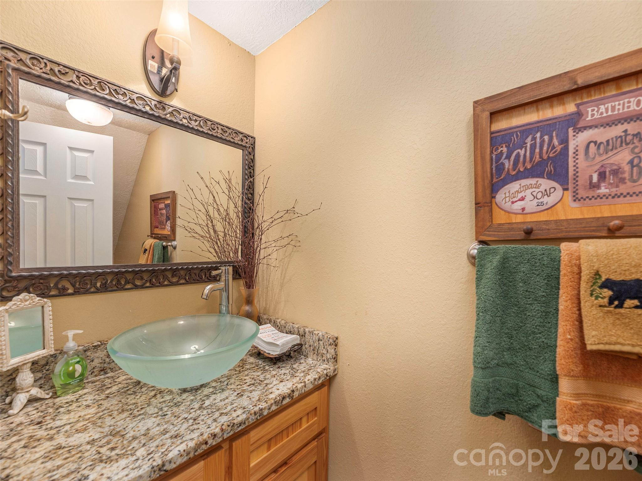 90 Lionheart Lane Property Photo 14