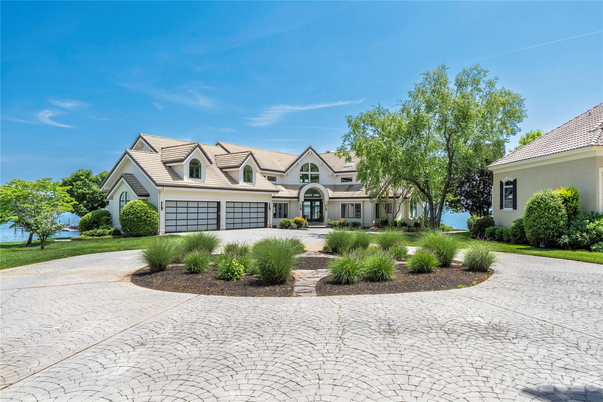 3386 Governors Island Drive Property Photo 2