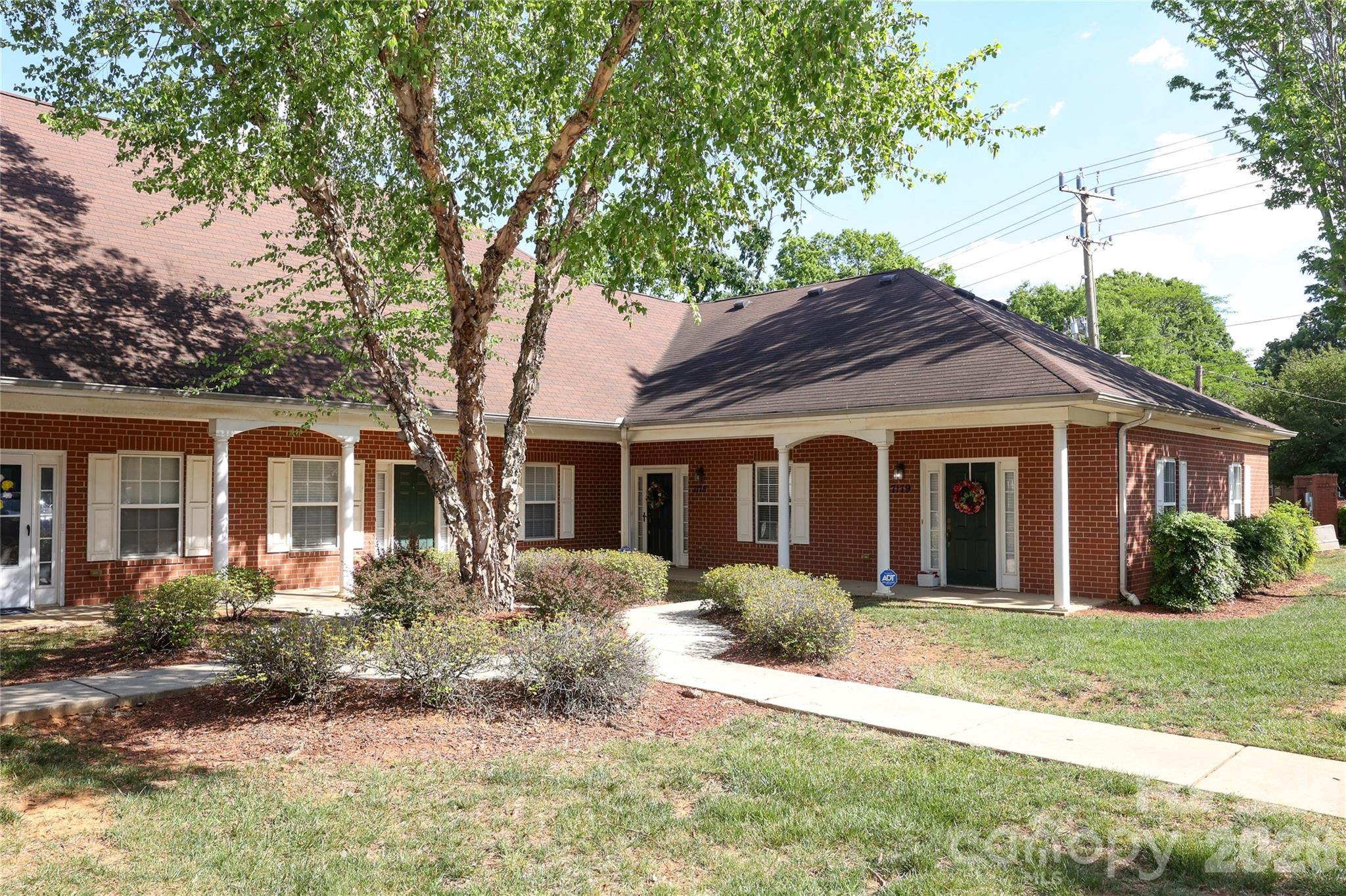 7175 Somerset Springs Drive E BLD1 Property Photo 1