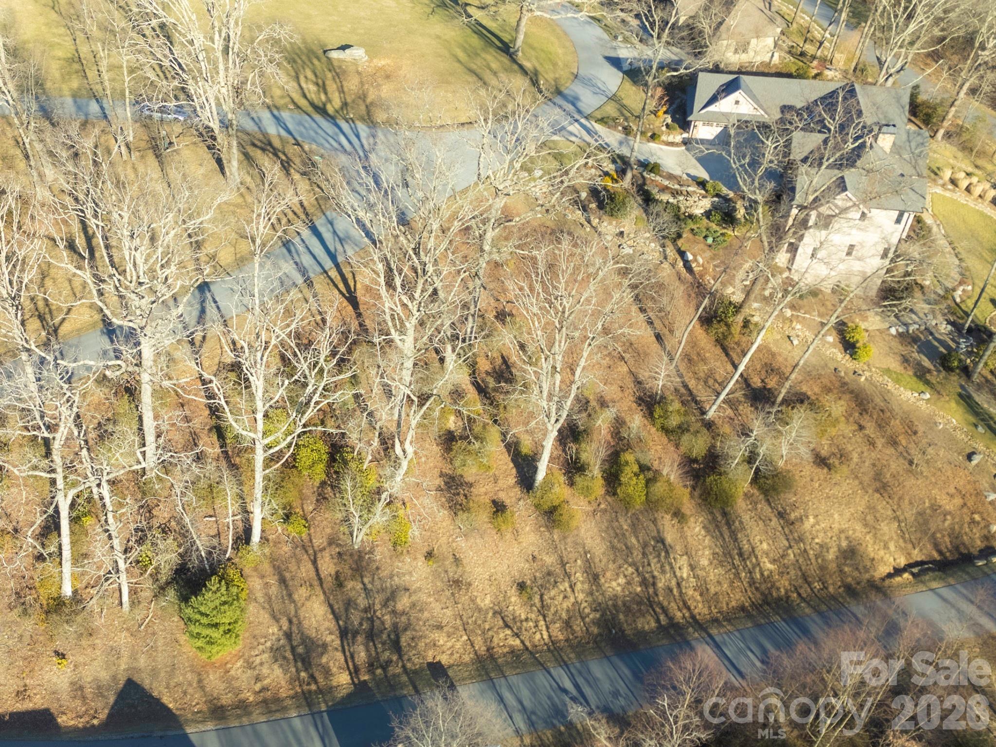 214 Summerset Drive Property Photo 4