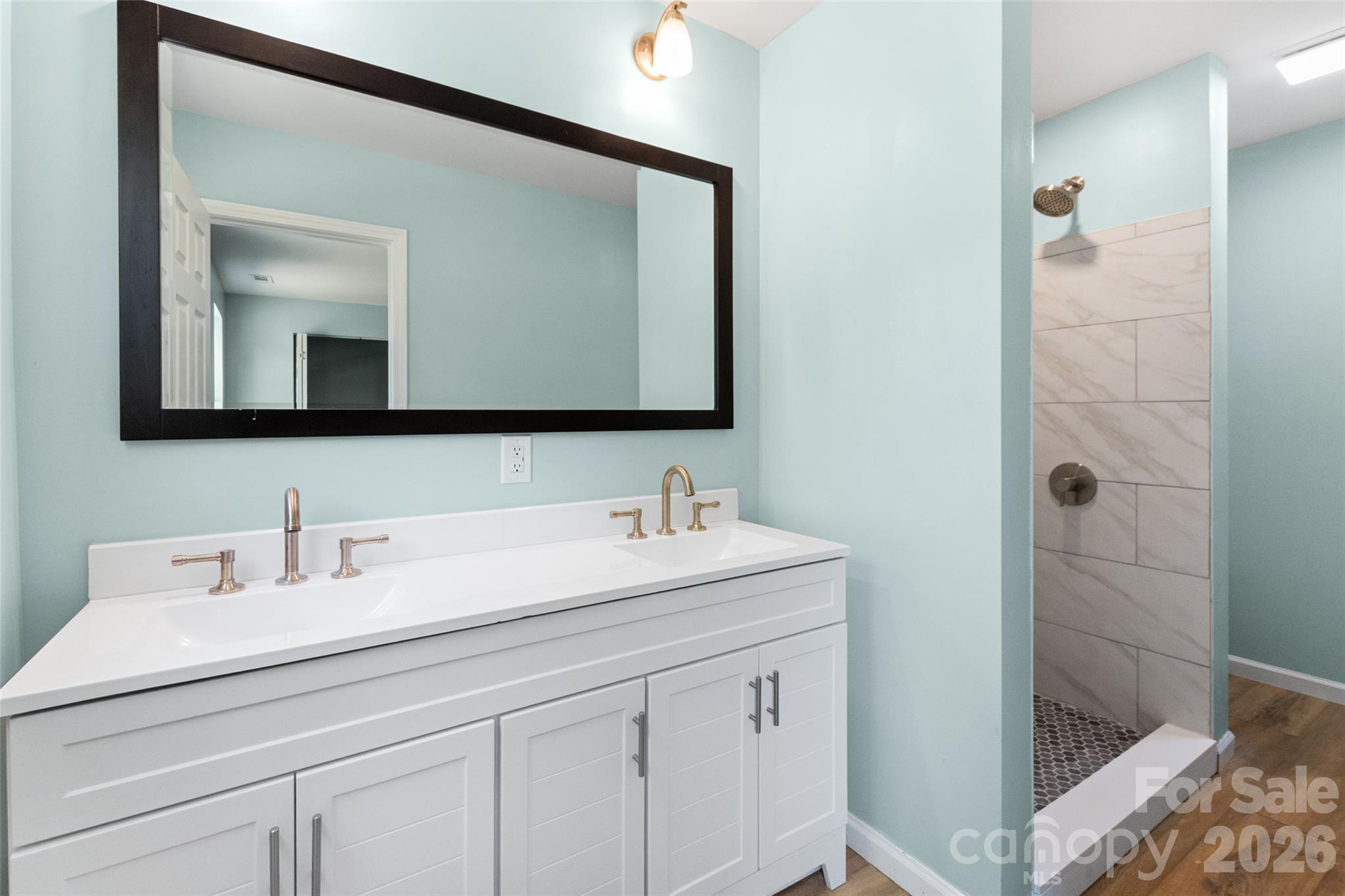 328 Whitner Street Property Photo 8