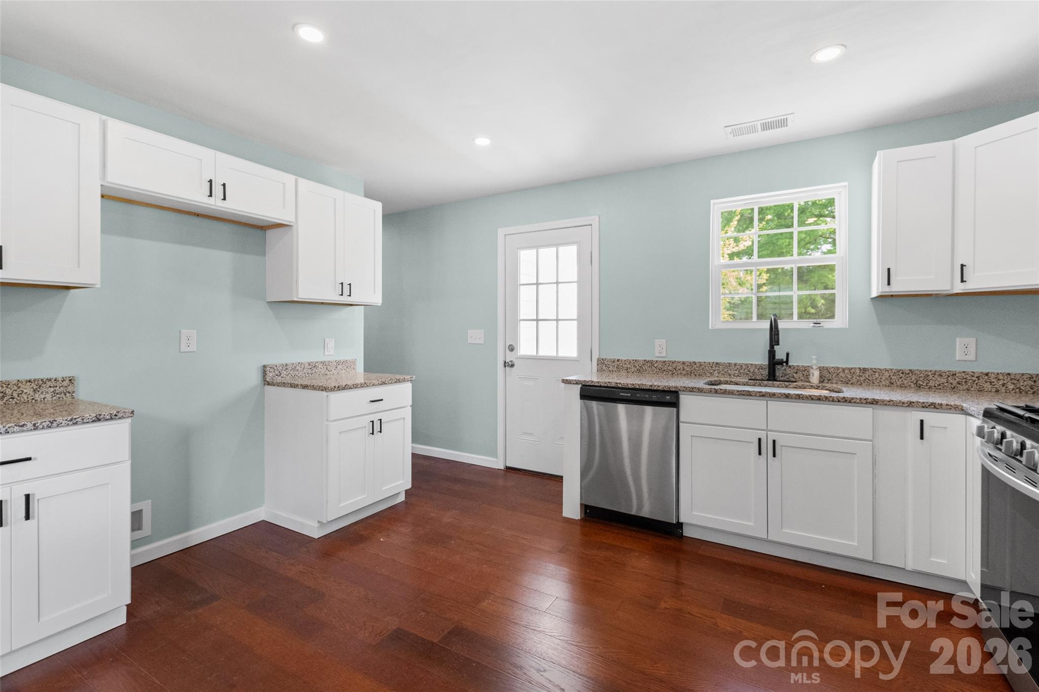 328 Whitner Street Property Photo 14