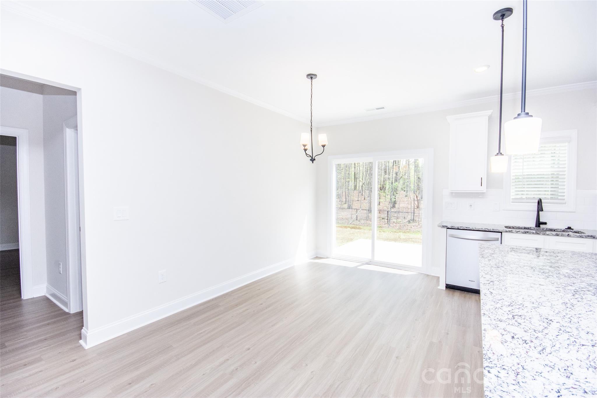 109 Brixham Loop Property Photo 20