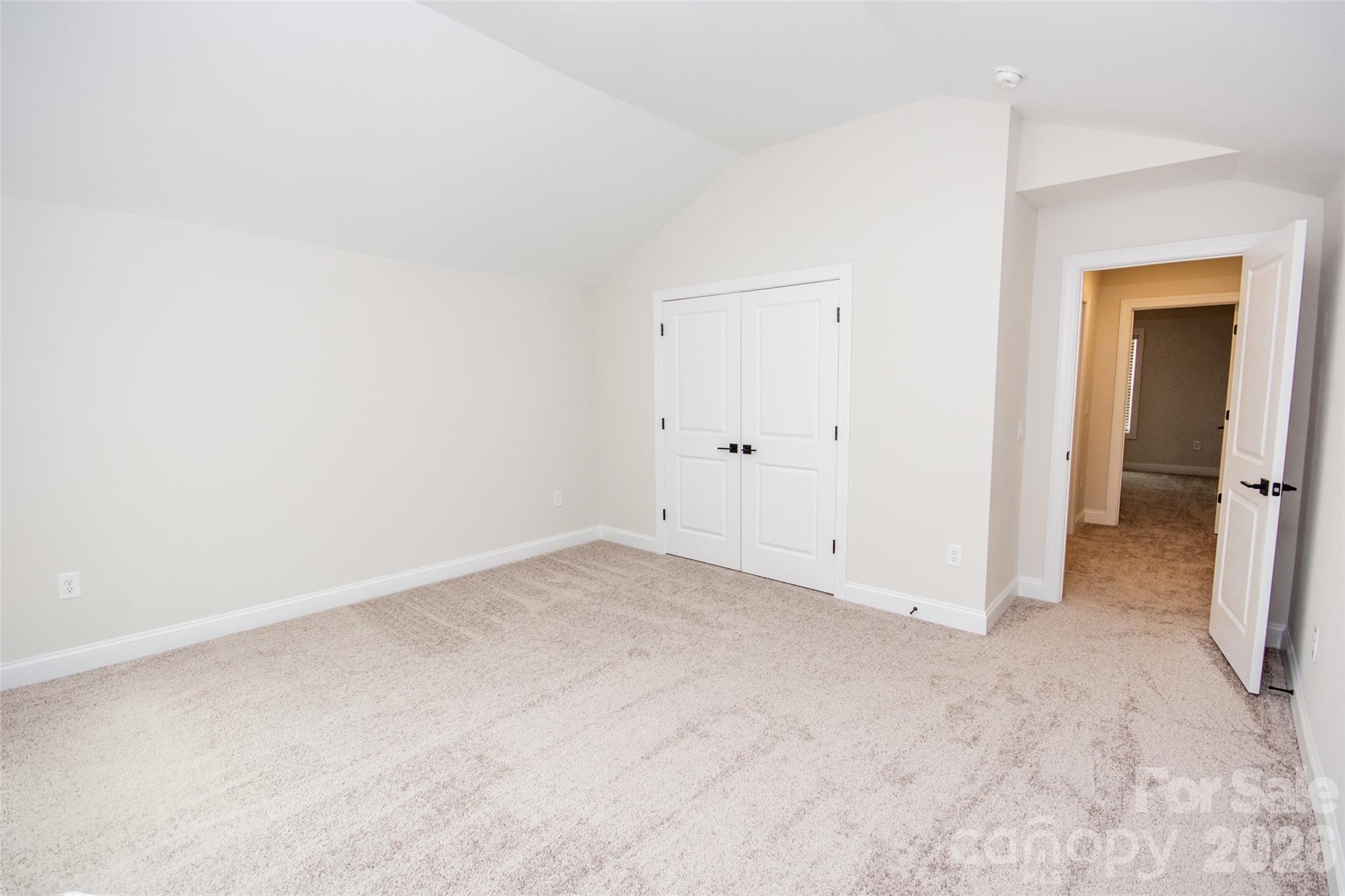 109 Brixham Loop Property Photo 31