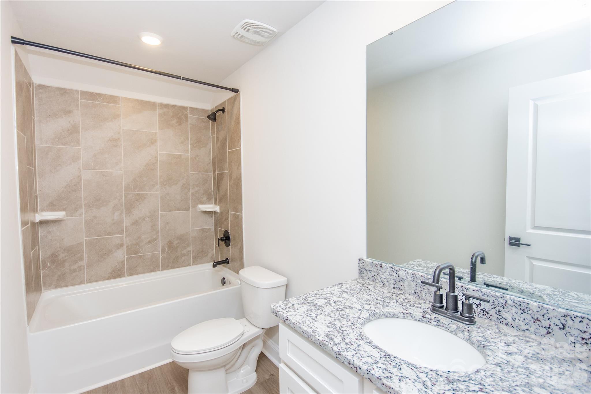 109 Brixham Loop Property Photo 34