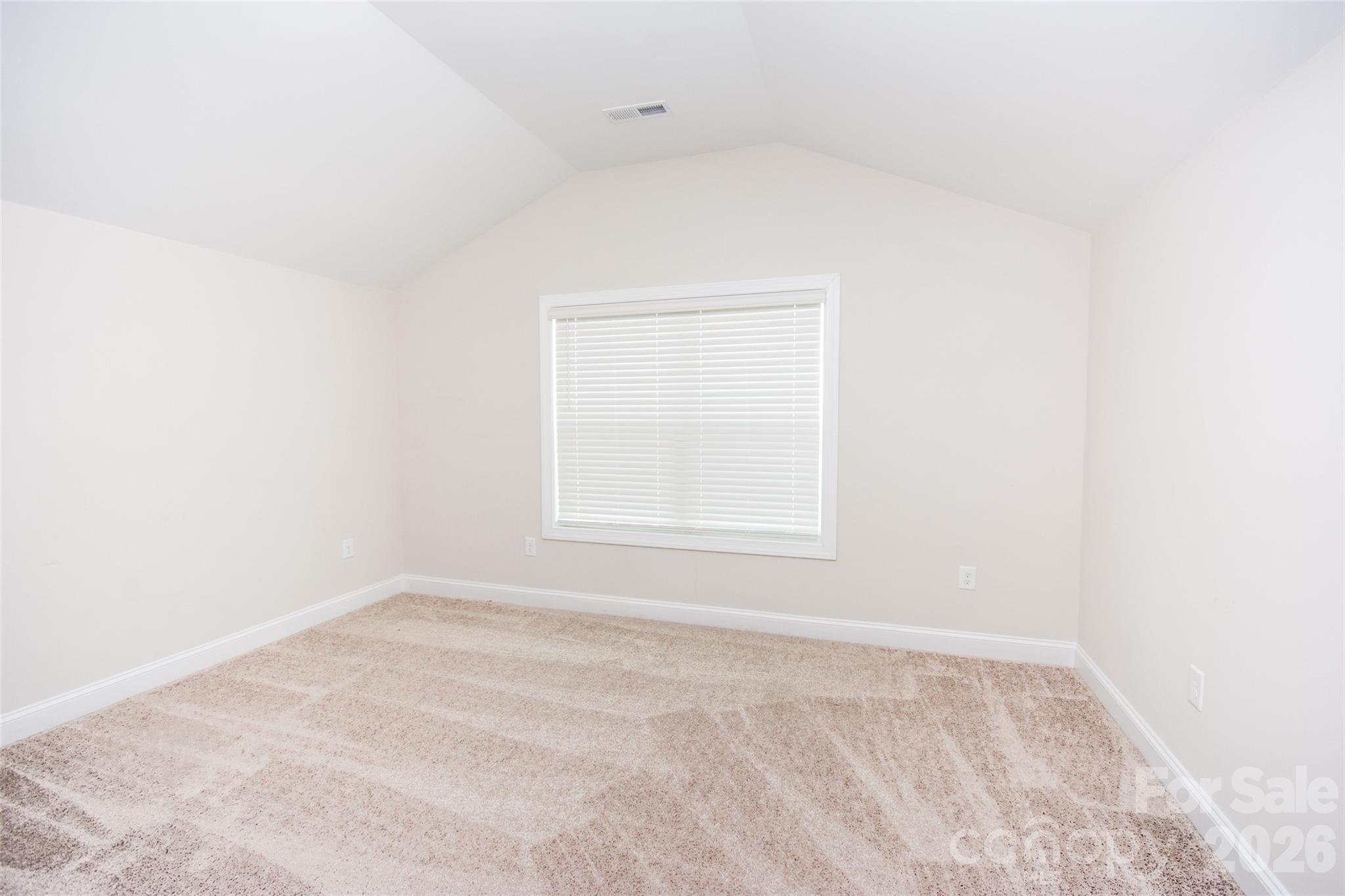 109 Brixham Loop Property Photo 35