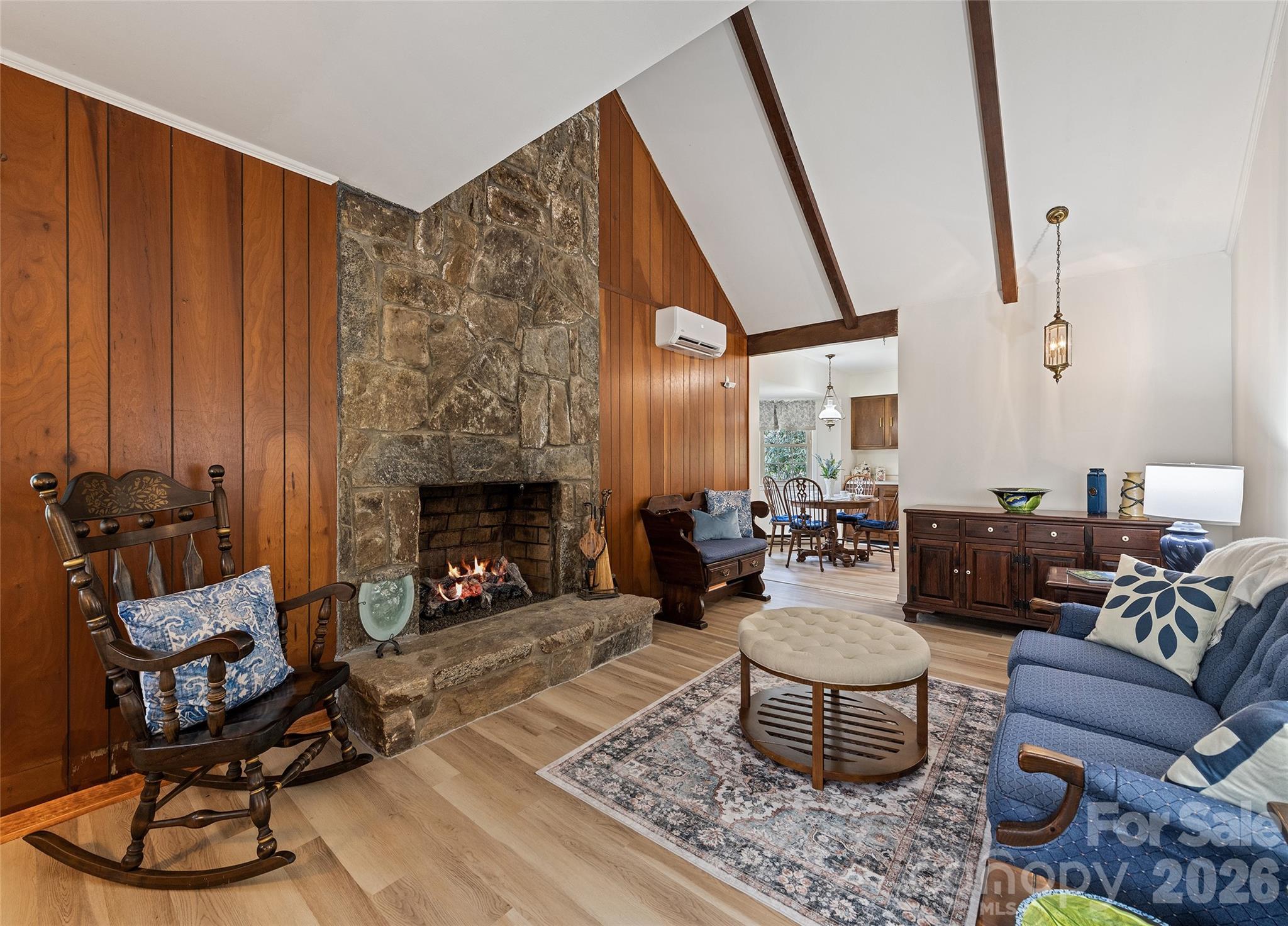 4370112 Property Photo 2