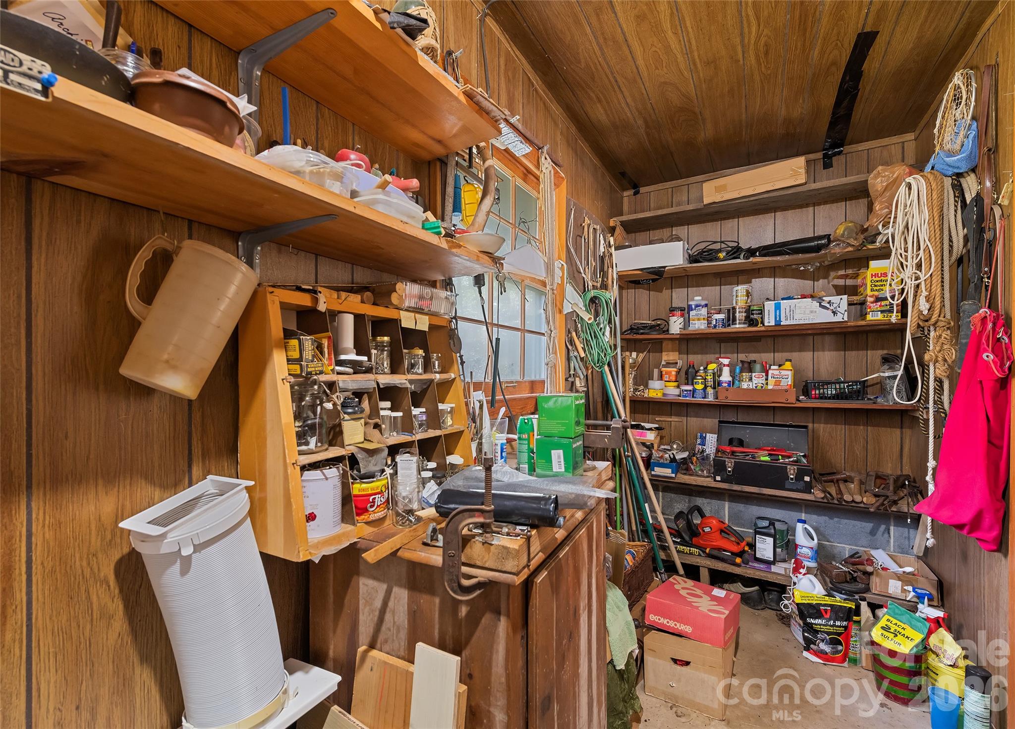 4370112 Property Photo 38
