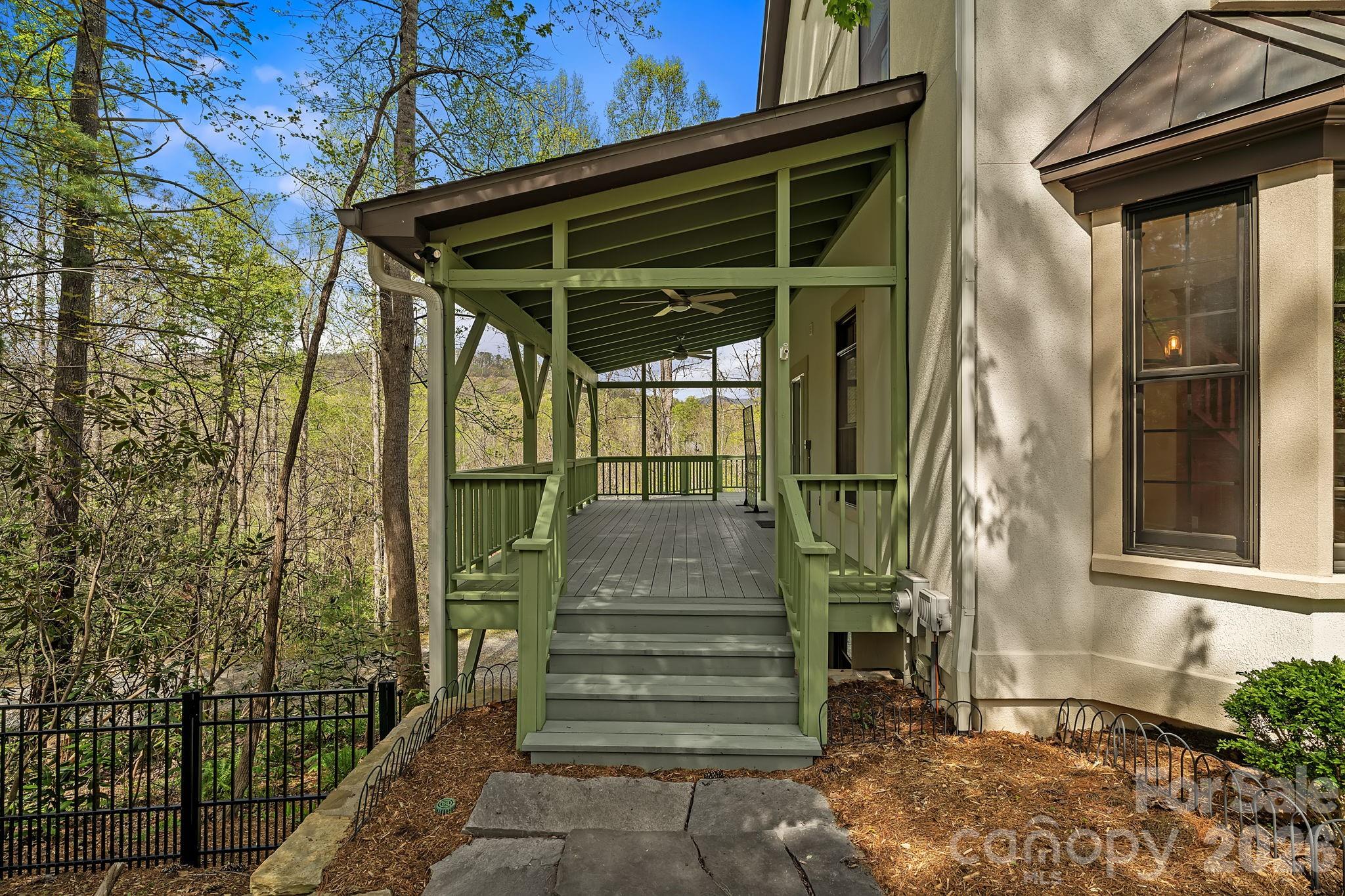 22 Lone Coyote Ridge Property Photo 29