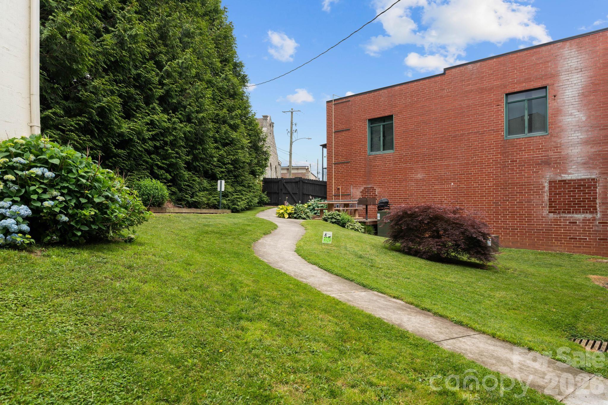 108 Jefferson Station Place Property Photo 43