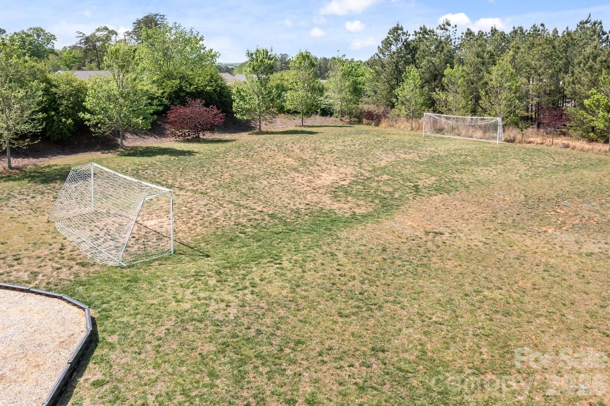 122 Slalom Street Property Photo 27