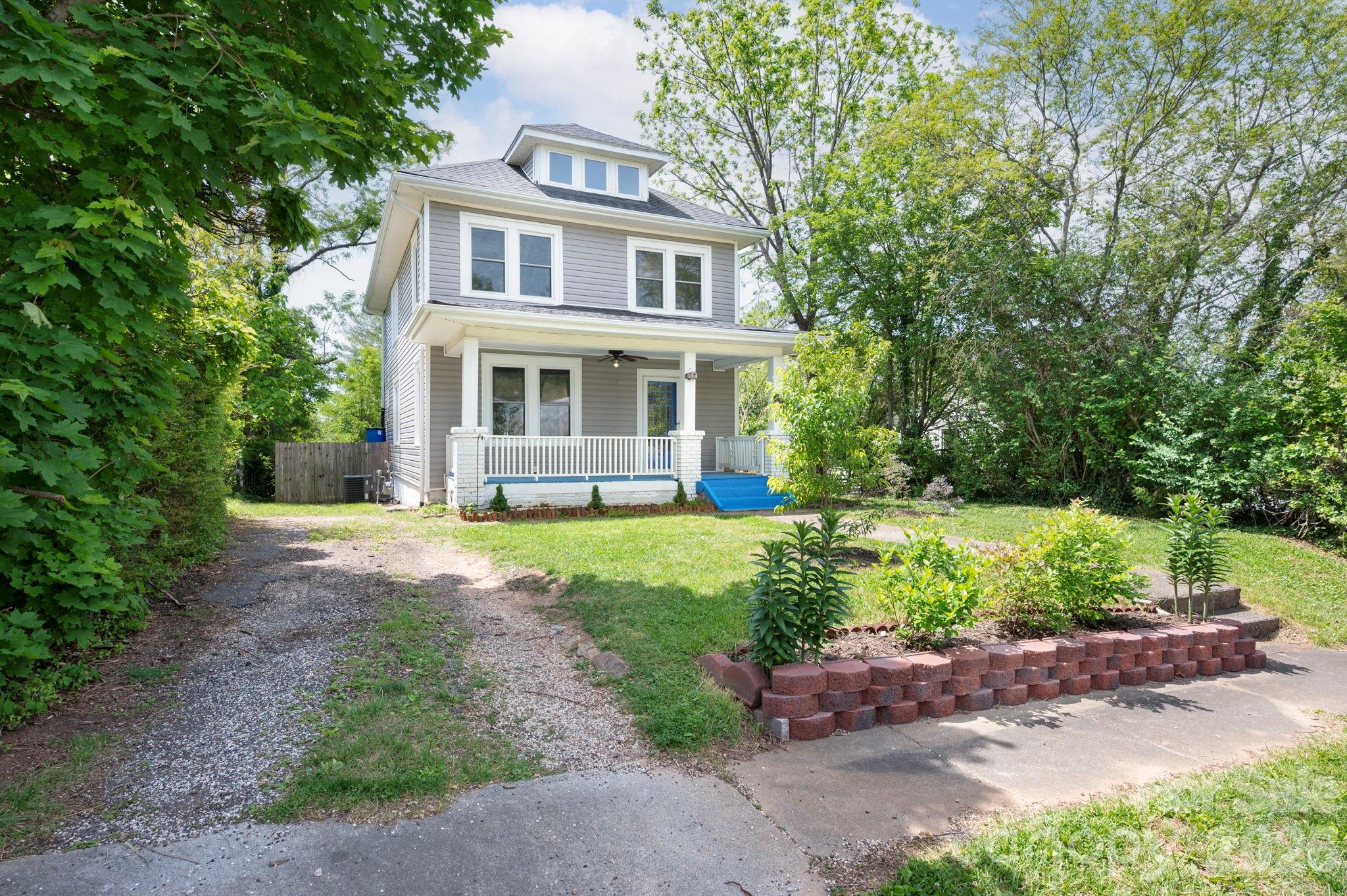 55 Walton Street Property Photo 2