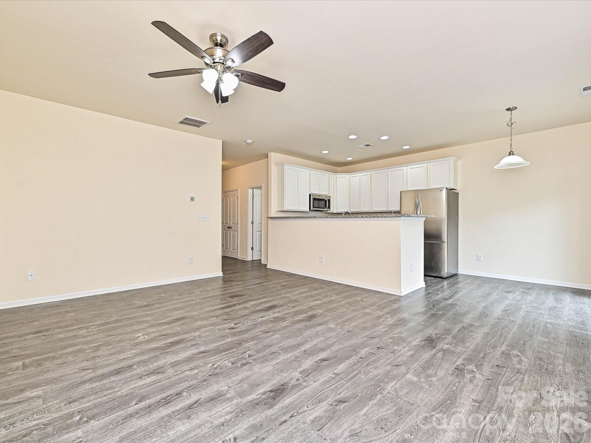 4629 Quinton Lane Property Photo 6