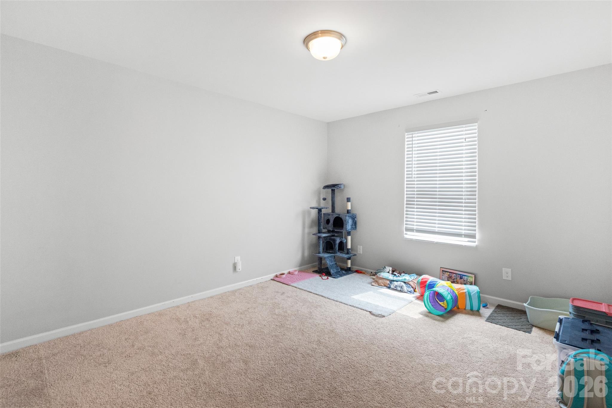2046 E Park Drive Property Photo 24