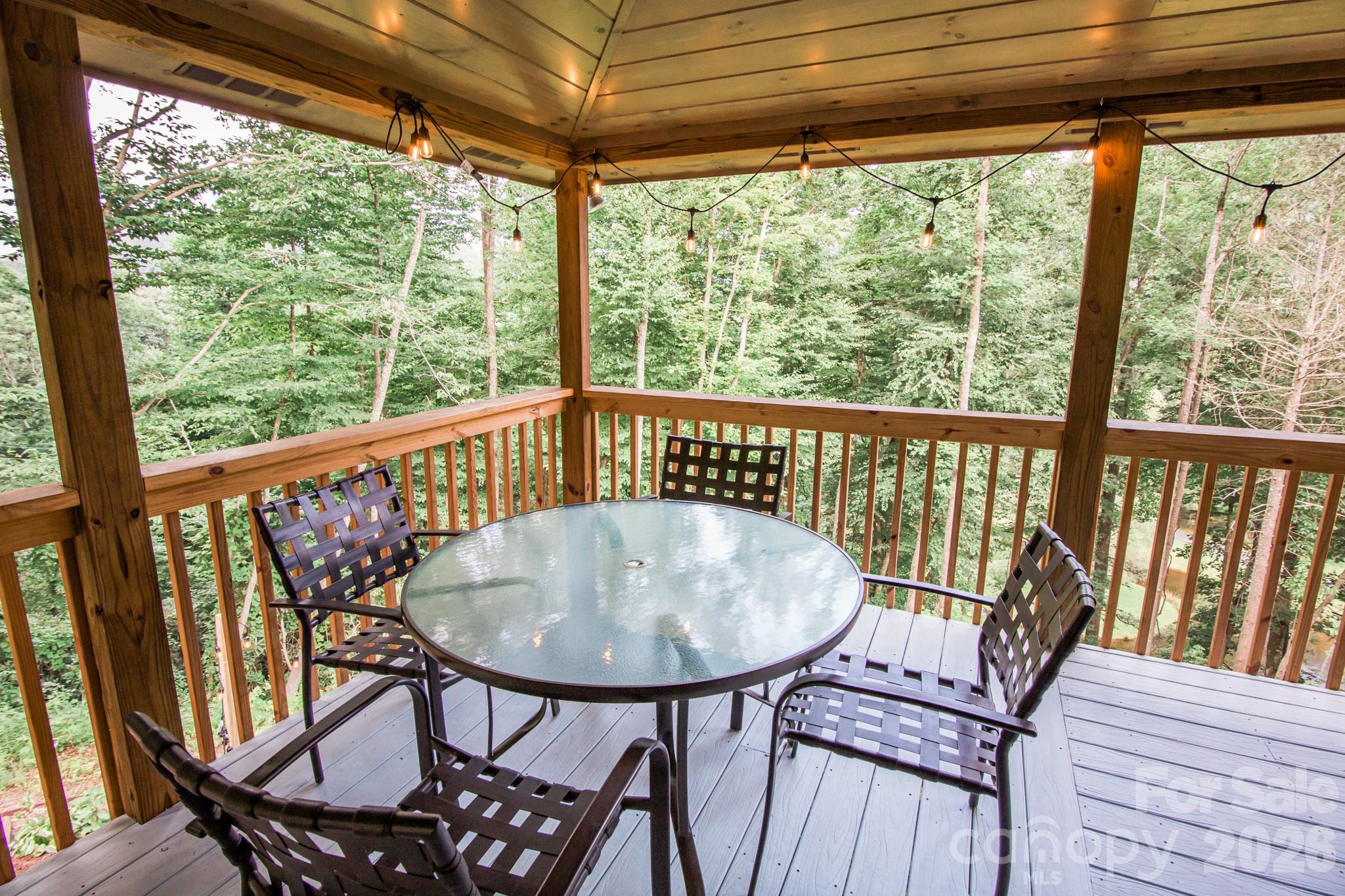 11 Sugar Maple Drive Property Photo 13
