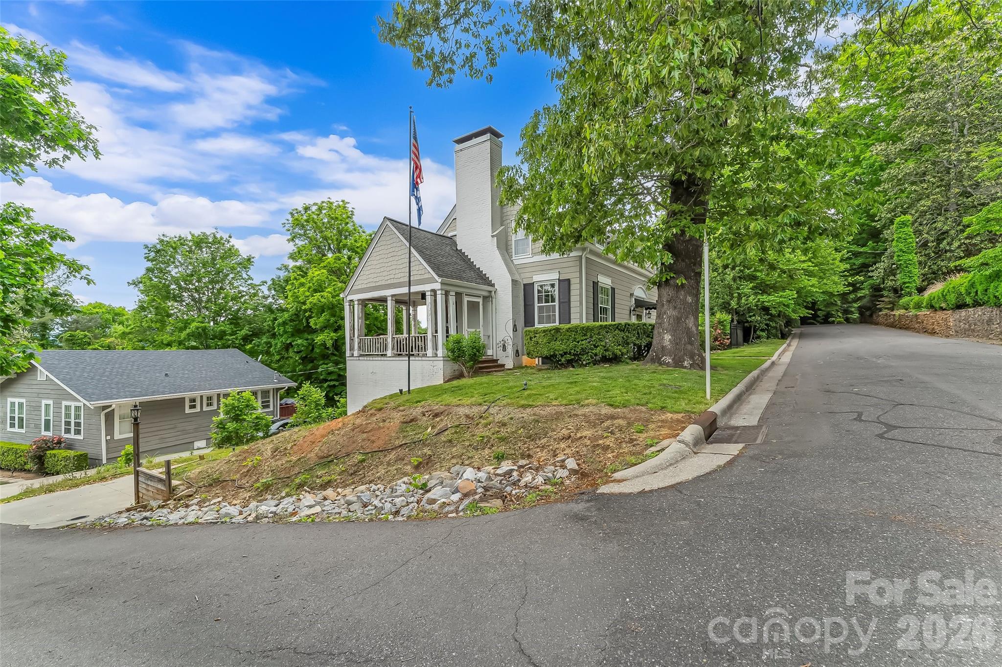 9 Crescent Drive Property Photo 4