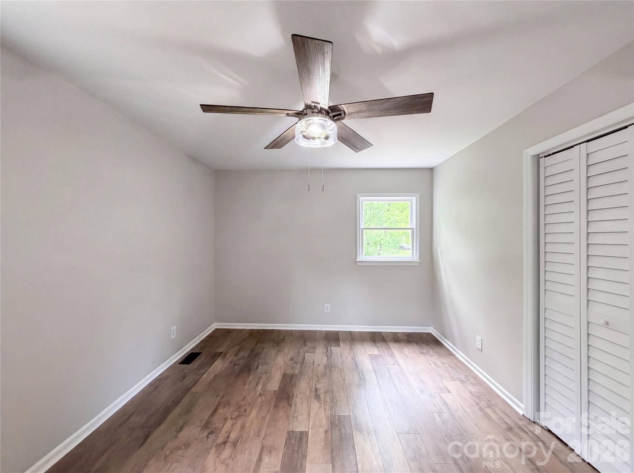 706 Crescent Drive Property Photo 10