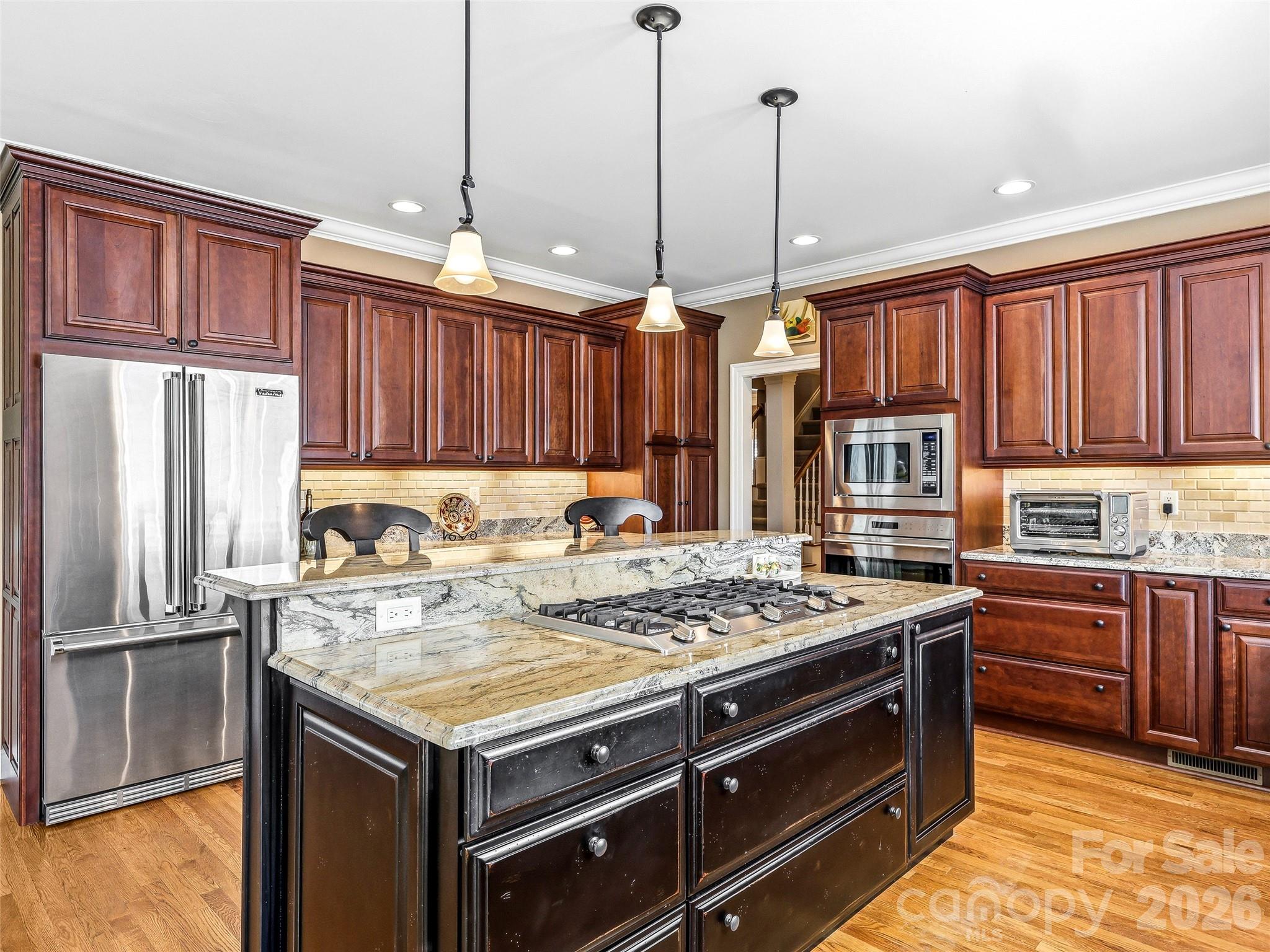 33 Tiverton Lane Property Photo 16