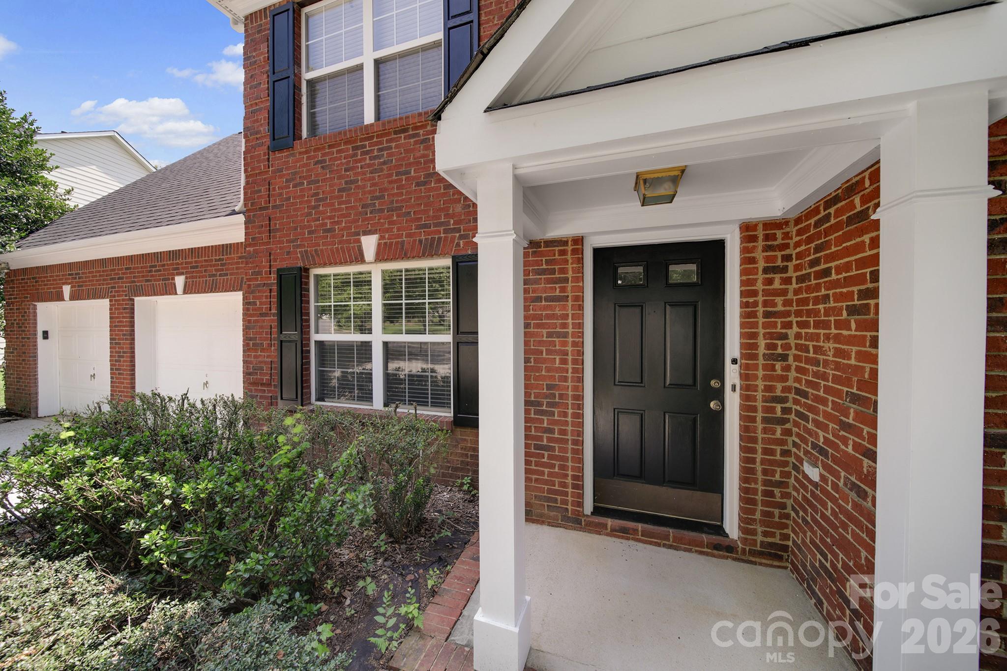11343 Fox Hill Drive Property Photo 2