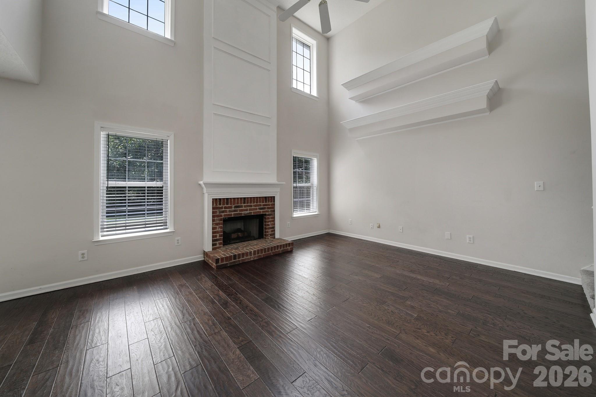 11343 Fox Hill Drive Property Photo 5