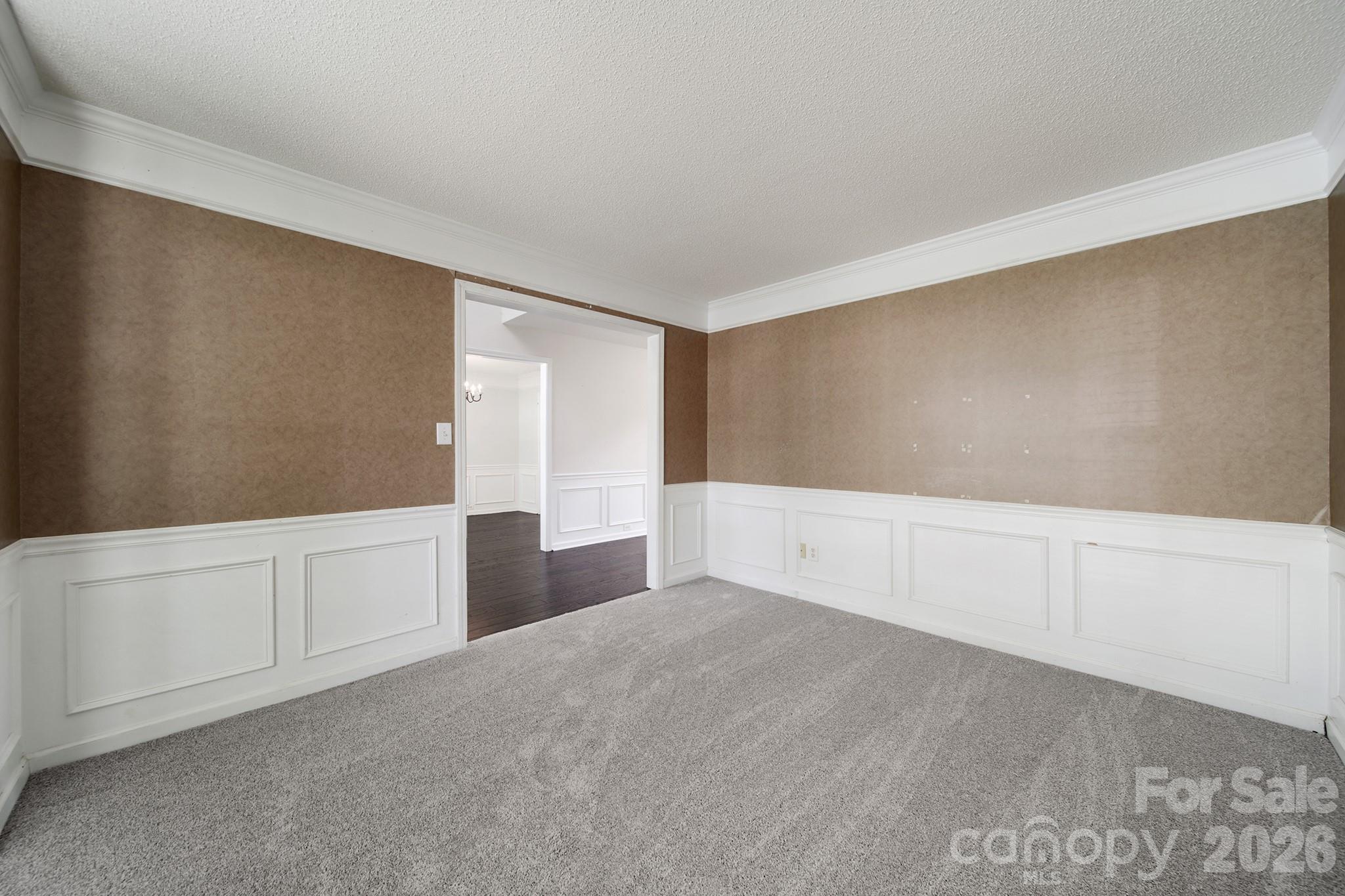 11343 Fox Hill Drive Property Photo 16