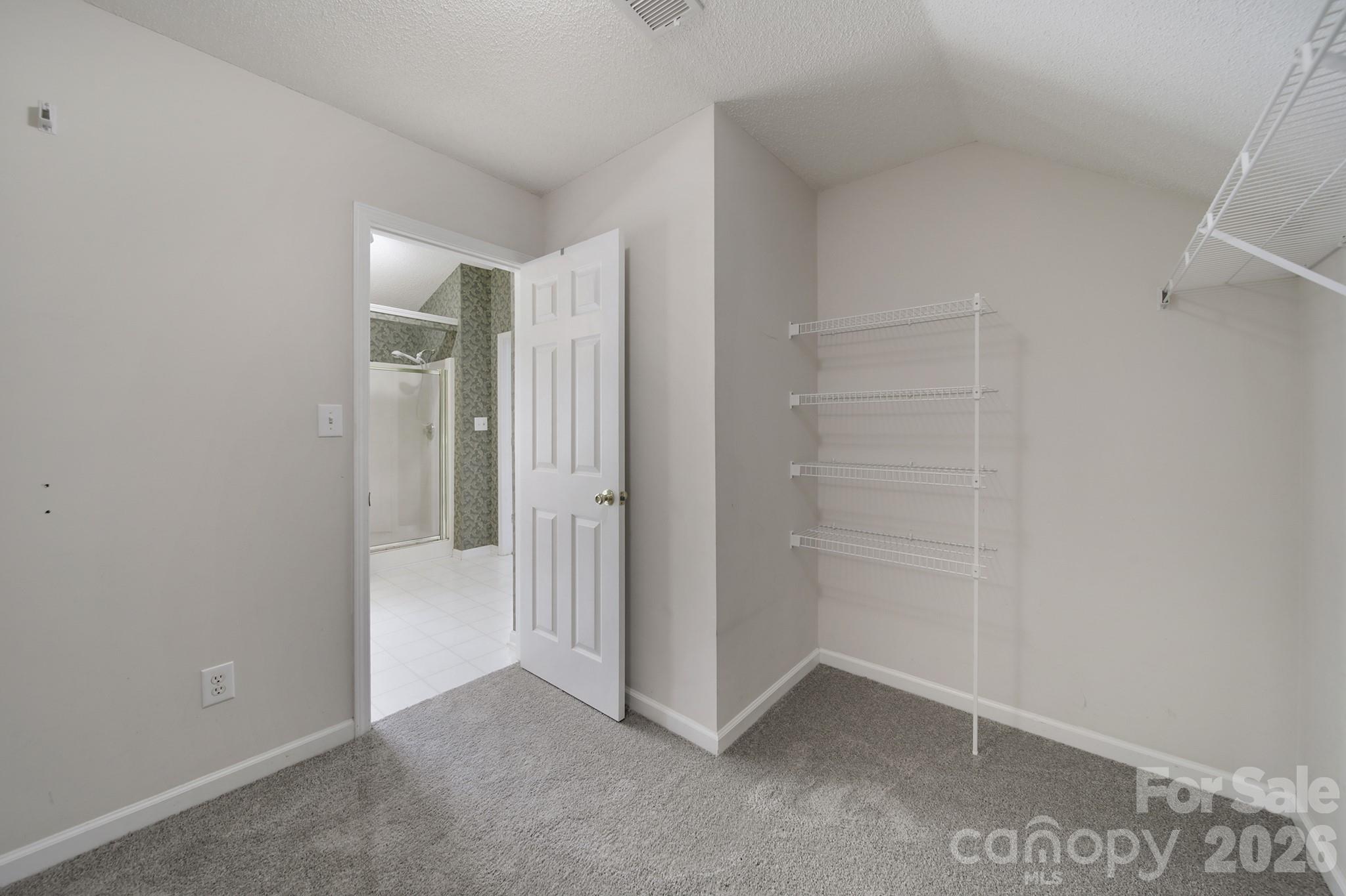 11343 Fox Hill Drive Property Photo 23