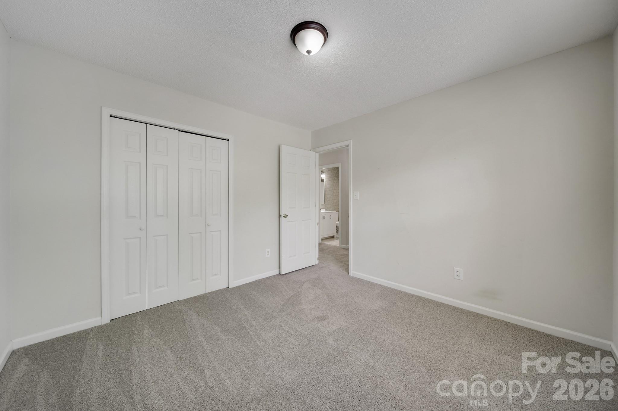11343 Fox Hill Drive Property Photo 28