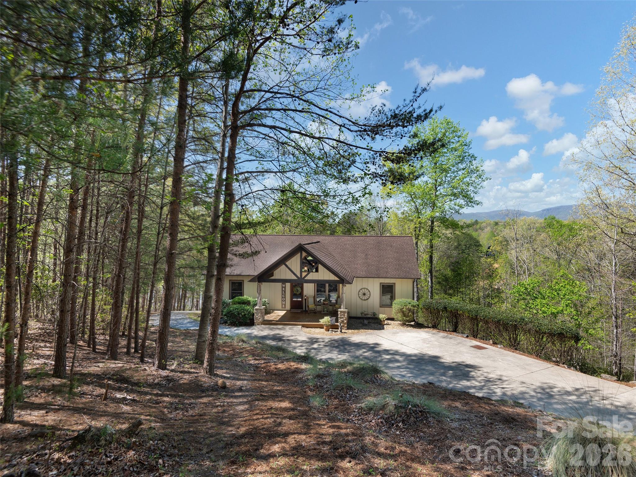 308 North Coast Drive Property Photo 5