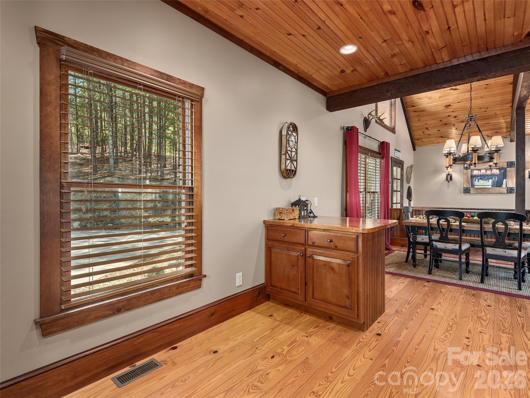 308 North Coast Drive Property Photo 18
