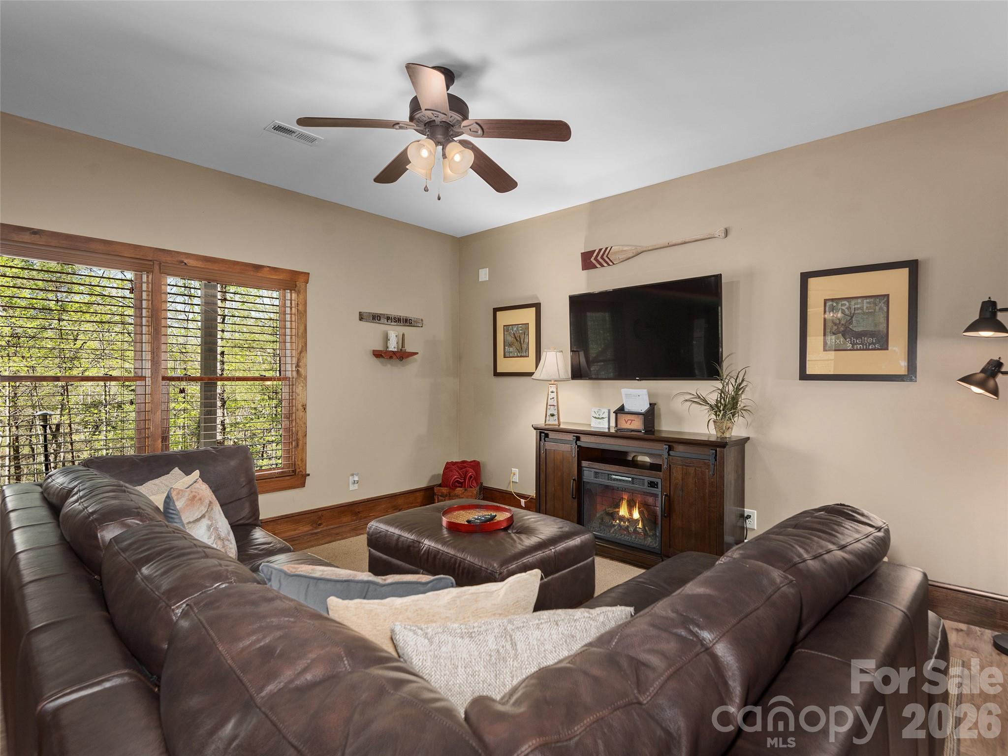 308 North Coast Drive Property Photo 27