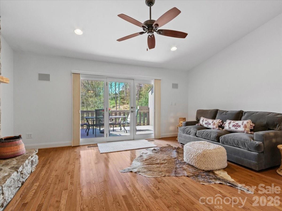 21 Ridge Terrace Property Photo 6