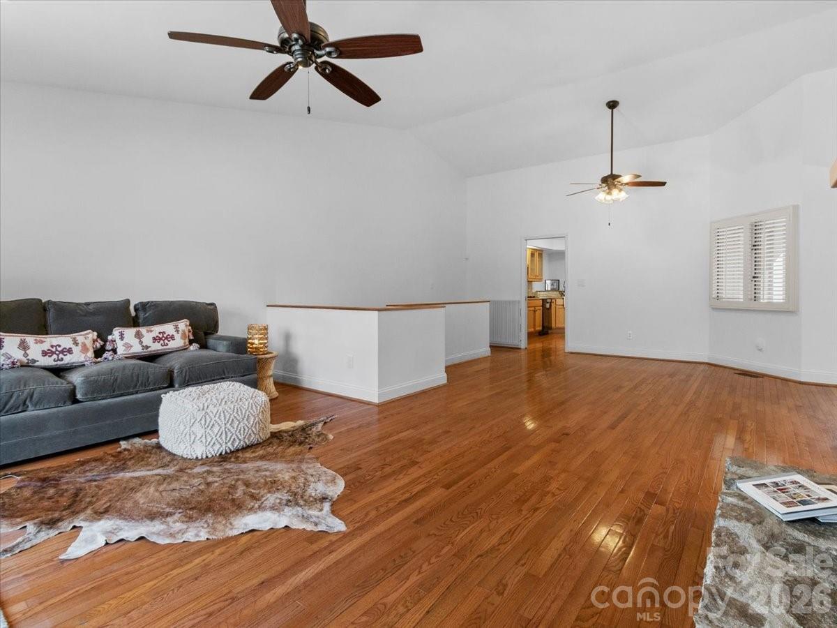 21 Ridge Terrace Property Photo 9