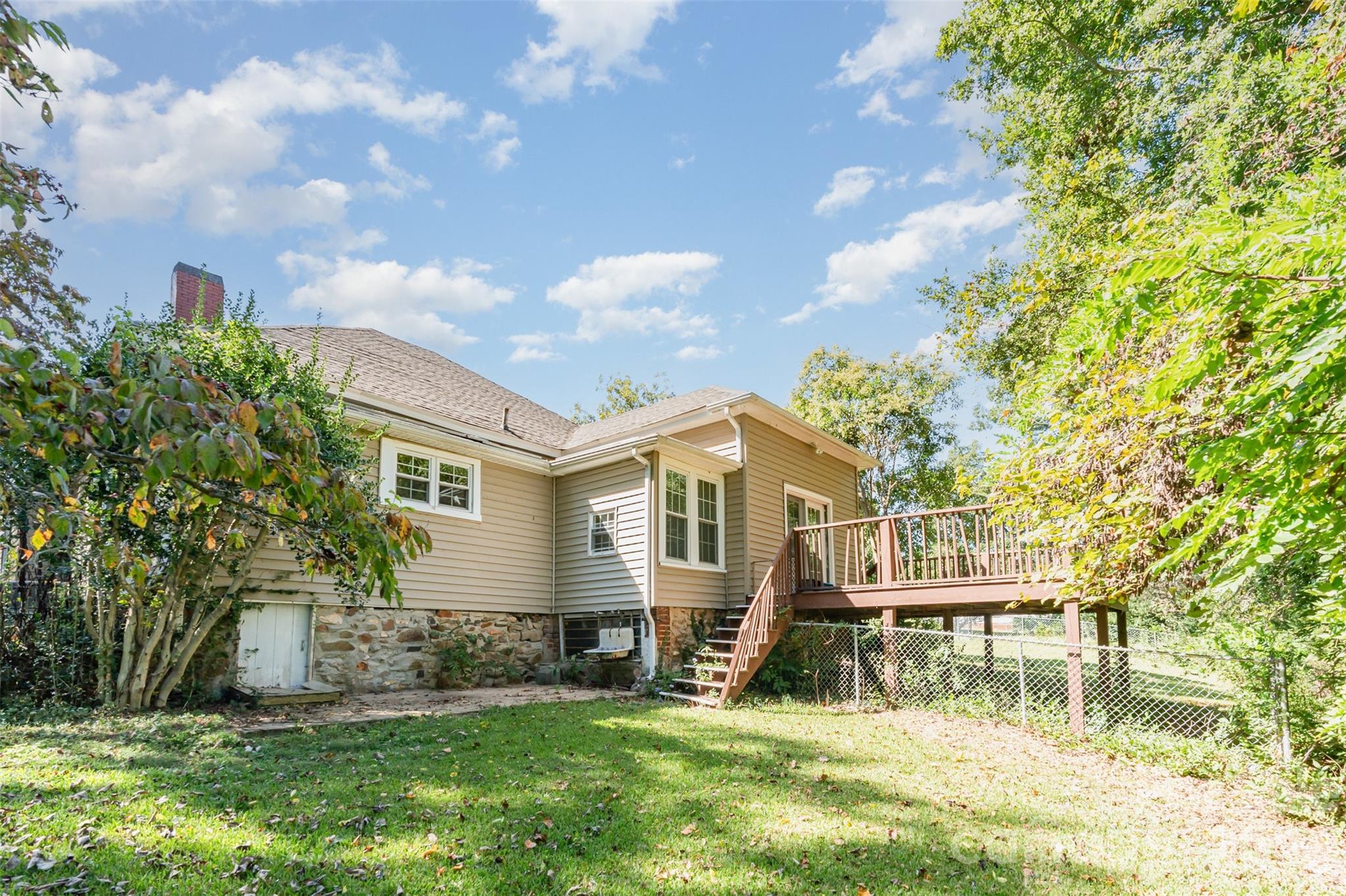 4030 Peachtree Street Property Photo 25
