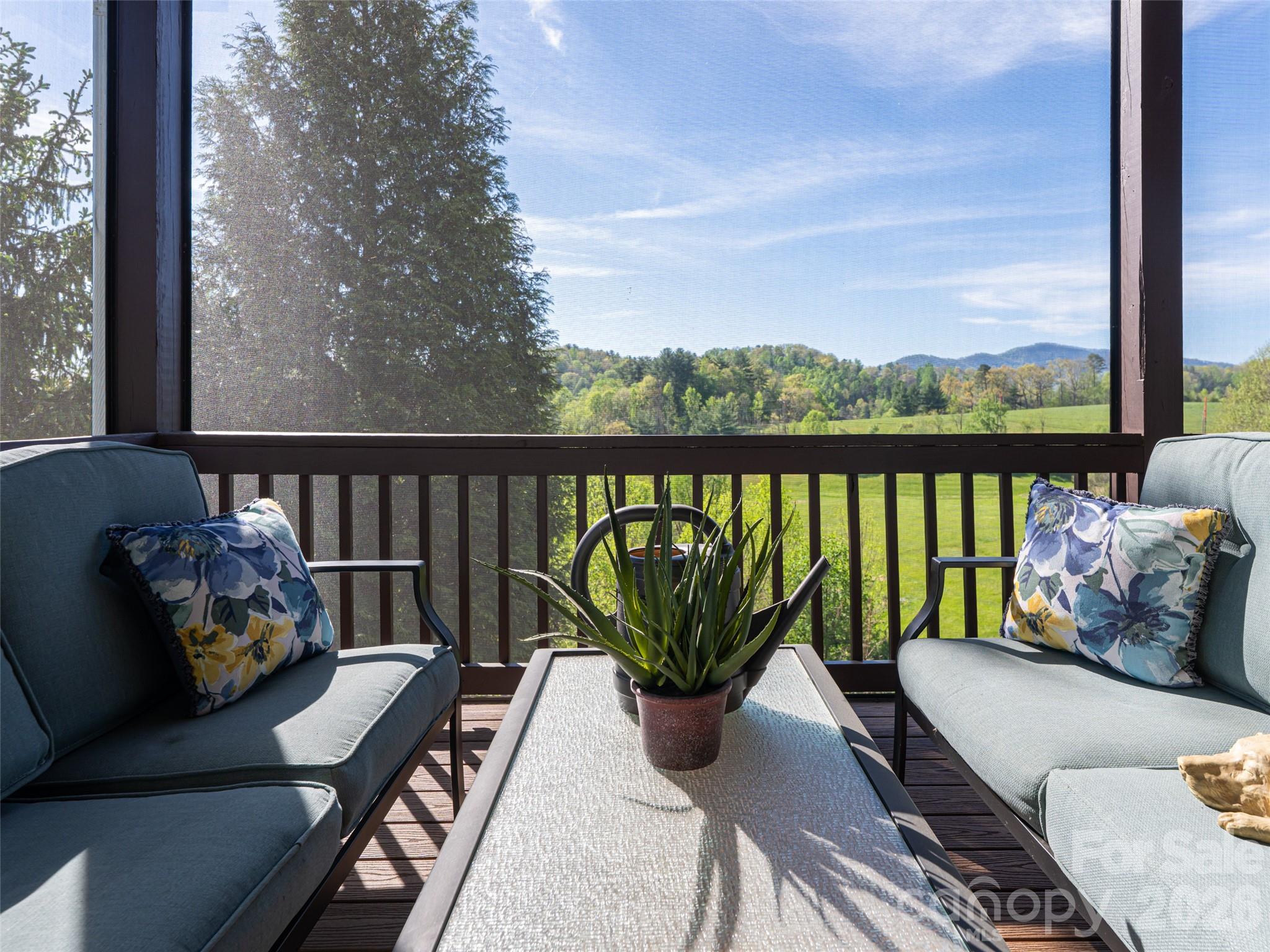 17 Dreambird Drive Property Photo 34